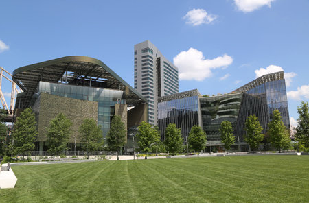 NEW YORK - AUGUST 8, 2018: Cornell Tech campus on Roosevelt Island in New York. It is joint academic venture between Cornell University and the Technion - Israel Institute of Technologyのeditorial素材