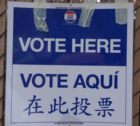 NEW YORK - NOVEMBER 6, 2018: Sign at the voting site in New York.The Voting Rights Act of 1965 is a national legislation in the United States that prohibits discrimination in votingのeditorial素材