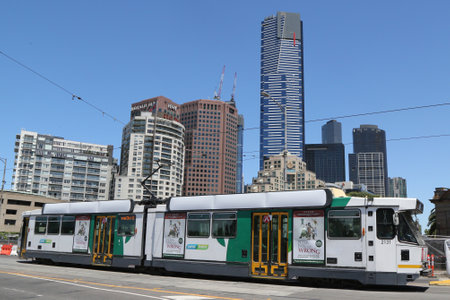 MELBOURNE, AUSTRALIA - JANUARY 28, 2019: Modern Melbourne Tram the famous iconic transportation in the townのeditorial素材