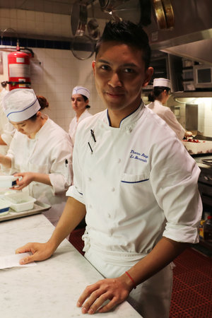 NEW YORK - JUNE 22, 2019: Pastry Chef Thomas Raquel in the kitchen of three Micheline star restaurant Le Bernardin in Midtown Manhattanのeditorial素材