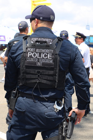 BROOKLYN, NEW YORK - JULY 14, 2019: Port Authority Counter Terrorism Unit officer provides security during public event in Brooklyn, New Yorkのeditorial素材