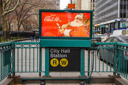 NEW YORK - DECEMBER 12, 2017: NYC Subway City Hall Station in Manhattan. Owned by the NYC Transit Authority, the subway system has 469 stations in operationのeditorial素材