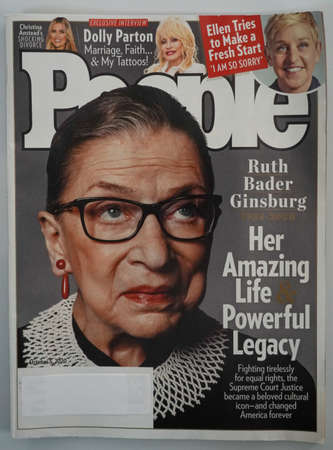 BROOKLYN, NEW YORK - NOVEMBER 8, 2020: A People magazine issue with Ruth Bader Ginsburg on the cover on display in Brooklyn, New Yorkのeditorial素材