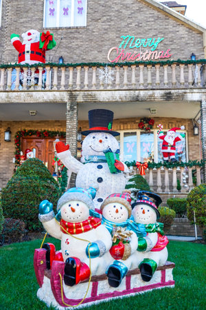 BROOKLYN, NEW YORK - DECEMBER 10, 2020: Christmas house decoration display in the suburban Brooklyn neighborhood of Dyker Heightsのeditorial素材