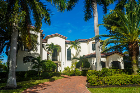 GOLDEN ISLES, FLORIDA - DECEMBER 31, 2020: Luxury home at Golden Isles neighborhood in Hallandale Beach, Floridaのeditorial素材