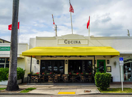 PALM BEACH - APRIL 23, 2021: Luxury stores and restaurants along the Royal Poinciana Way in Palm Beach, Floridaのeditorial素材