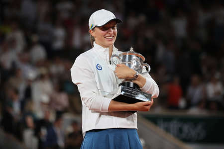 PARIS, FRANCE - JUNE 4, 2022: 2022 Roland Garros Champion Iga Swiatek of Poland during trophy presentation after her victory over Coco Gauff at Court Philippe Chatrier in Parisのeditorial素材