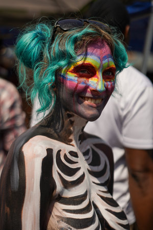 NEW YORK - JULY 24, 2022: Artists paint fully nude models of all shapes and sizes during 9th NYC Body Painting Day featuring artist Andy Golub at Union Square in New Yorkのeditorial素材