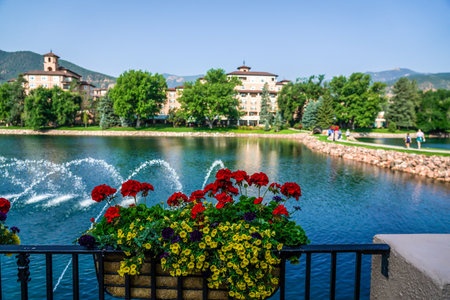 COLORADO SPRINGS, COLORADO - AUGUST 12, 2021: The Broadmoor hotel and resort in the Broadmoor neighborhood of Colorado Springs, Coloradoのeditorial素材