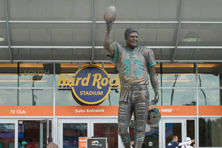 MIAMI GARDENS, FLORIDA - MARCH 30, 2022: Statue of Hall of Fame Dolphins quarterback Dan Marino in front of Hard Rock Stadium in Miami Gardens, Floridaのeditorial素材