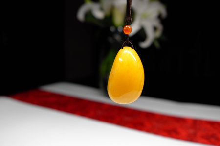 Beeswax dropsの写真素材