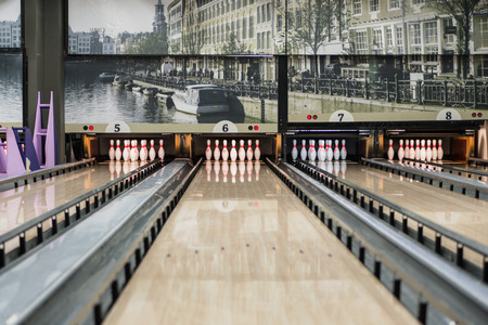 children buling track with pinsのeditorial素材