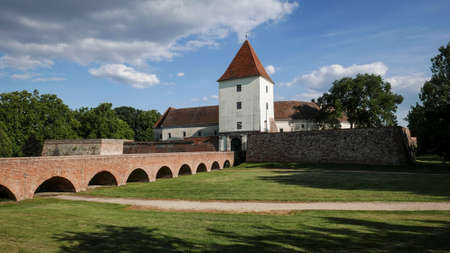 SÃ¡rvÃ¡r Castle in the western part of Hungaryのeditorial素材