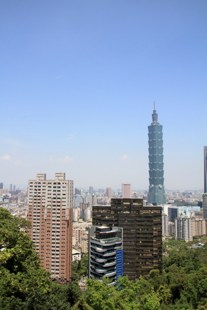 Taipei 101 from Xiang mountain in Taipei, Taiwanの写真素材