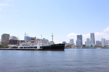 Hikawa Maru and Yokohama Minatomirai 21 in Yokohama, Kanagawa, Japanの写真素材