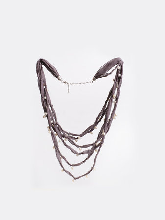 Pearl precious necklace isolated on white backgroundの写真素材