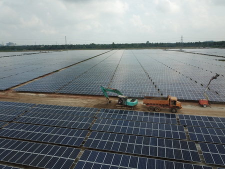 Large-Scale Solar Farmの写真素材