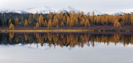 Lake in mountain valley. Photo.の写真素材