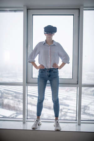 3D player using the wireless virtual reality headsetの写真素材