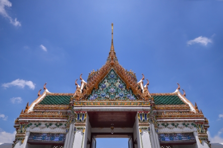 temple gate in bangkokの写真素材