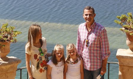 Raixa Mallorca, Spain - August 11, 2014 - Spain Royal Family King Felipe Queen Letizia and Princesses Leonor and Sofia pose as they visit Raixa Palace in the Spanish Balearic island of Mallorcaのeditorial素材