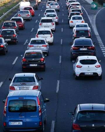 Palma de Mallorca, Spain / September 25, 2018: Heavy traffic on the main Palma city motorway, the arrival of floats of rental cars to supply the massive arrival of tourists to the island is bringing problems like jams or residential lacks to local residenのeditorial素材