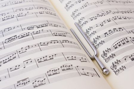 Sheet music and diapason