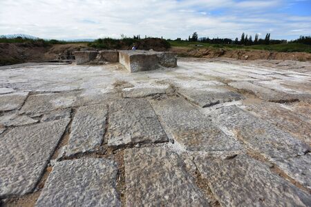 The ancient bridge of Ming Dynasty was discovered in Yanghe River, Xuanhua, Hebeiの写真素材