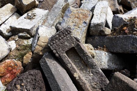 The ancient bridge of Ming Dynasty was discovered in Yanghe River, Xuanhua, Hebei