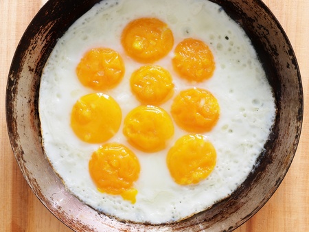 fried eggs      の写真素材