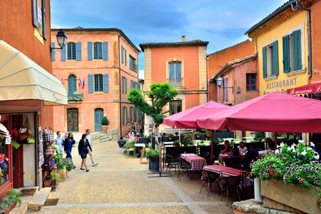 ROUSSILLON, FRANCE - JUL 07, 2014: View on the small square of  medieval village Roussillon at evening. Roussillon ocher village is included in list of \\\"The most beautiful villages of France\\\"のeditorial素材