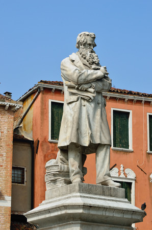 The monument to Niccolo Tommaseo in Campo Santo Stefano square, in Venice, was sculpted by Francesco Barzaghi (1839-1892), and was inaugurated on March 22 1882.のeditorial素材
