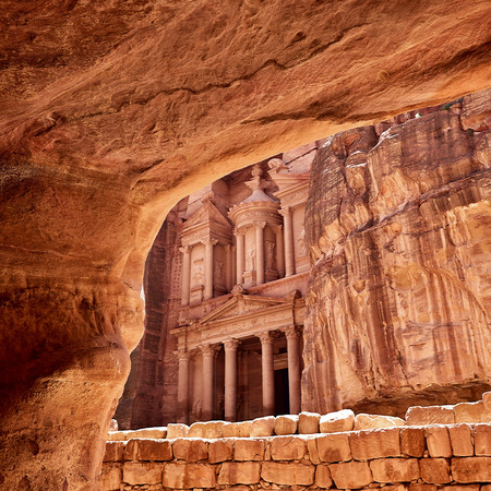 Al Khazneh - the treasury of Petra ancient city, Jordan. View from tombのeditorial素材