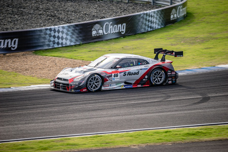 BURIRUM, THAILAND - OCTOBER 5 : Satoshi Motoyama andMasataka Yanagida of MOLA in GT500 Races at 2014 AUTOBACS SUPER GT Round7 BURIRAM UNITED SUPER GT RACE on October 5, 2014 in Burirum, Thailand.のeditorial素材