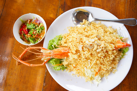 Stock Photo - spicy deep-fried shrimp salad with cashewsの写真素材