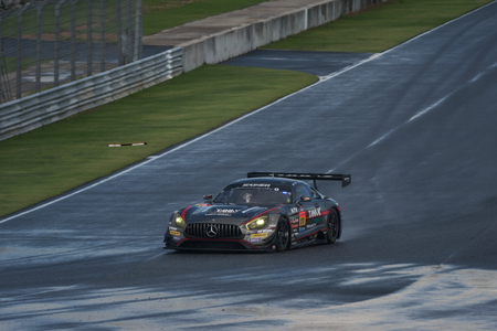 BURIRUM, THAILAND - OCTOBER 8 : Final Race 2017 Autobacs Super GT Round 7 at Burirum on October 8, 2017 in Burirum, Thailand.のeditorial素材