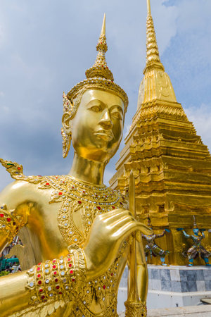 Kinora at Wat Phra Kaewの写真素材