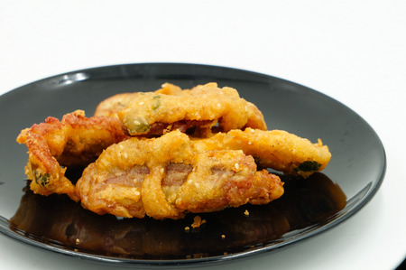 deep-fried sliced banana on dishの写真素材