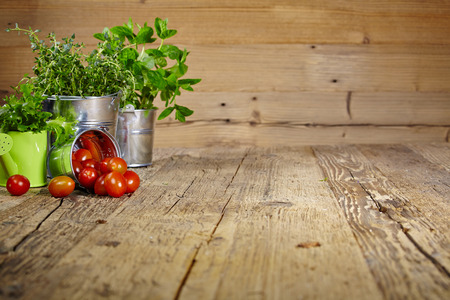 Mint leaves on wooden table の写真素材