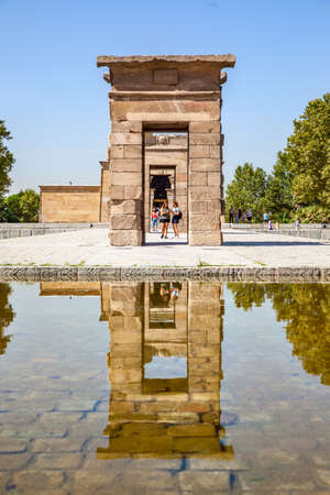 Madrid, Spain - September 06, 2016: People in Temple of Debod in Madrid. Landmark of the city, cityscapeのeditorial素材