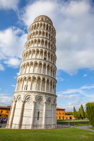 The Leaning Tower of Pisa in Cathedral Square, Italy.  One of the most famous landmarks in the Worldのeditorial素材