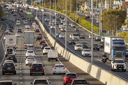 The M1 Motorway is at full capacity as motorists experiance delays from congestion on Queenslands busiest road.のeditorial素材
