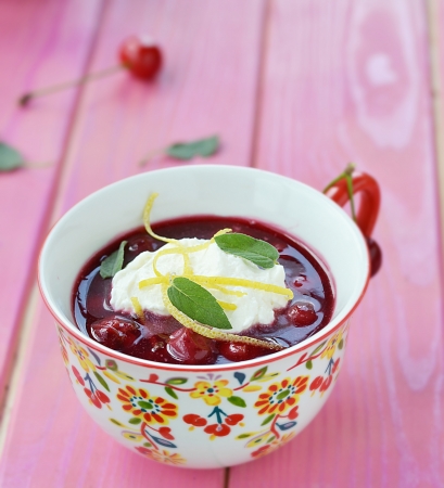 cherry dessert in the cupの写真素材