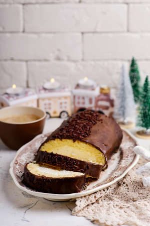 Baked salmon with tangerines in cranberry sauce in a white pan.style vintage.selective focusの写真素材