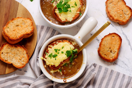 Traditional Onion Soup with Cheese Croutons.top veiw.selective focusの写真素材