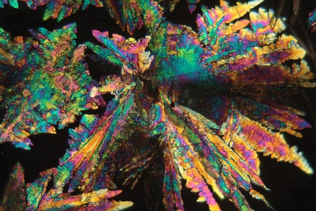 Crystals of Diclofenac under the microscope. Diclofenac is a chemical compound used in many medicines as painkiller.の写真素材