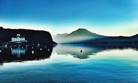 Winter lake viewの素材