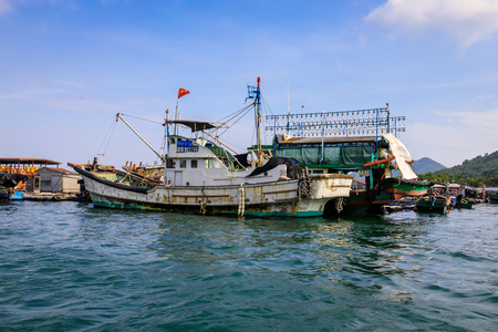 Nanhai Monkey Island Fishing boats, Hainan, Chinaのeditorial素材