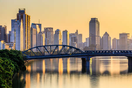 Haizhu Bridge over the Pearl River in Guangzhou City, Guangdong Province, Chinaのeditorial素材