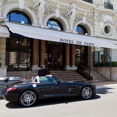 MONTE CARLO - MAY 23 - Luxury car parked in front of Hotel on May 23, 2012 in Monacoのeditorial素材